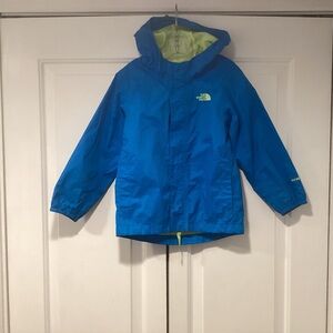 The North Face Blue rain/windbreaker Jacket with Green lining kid size 4T